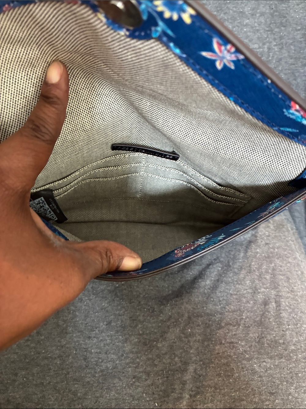 Rebecca Minkoff Navy Floral Envelope Clutch - Picture 6 of 8